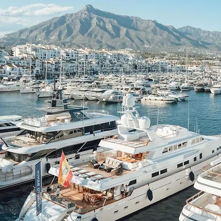 Sea Front In Puerto Banus Appartement