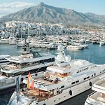 Sea Front In Puerto Banus Apartmán
